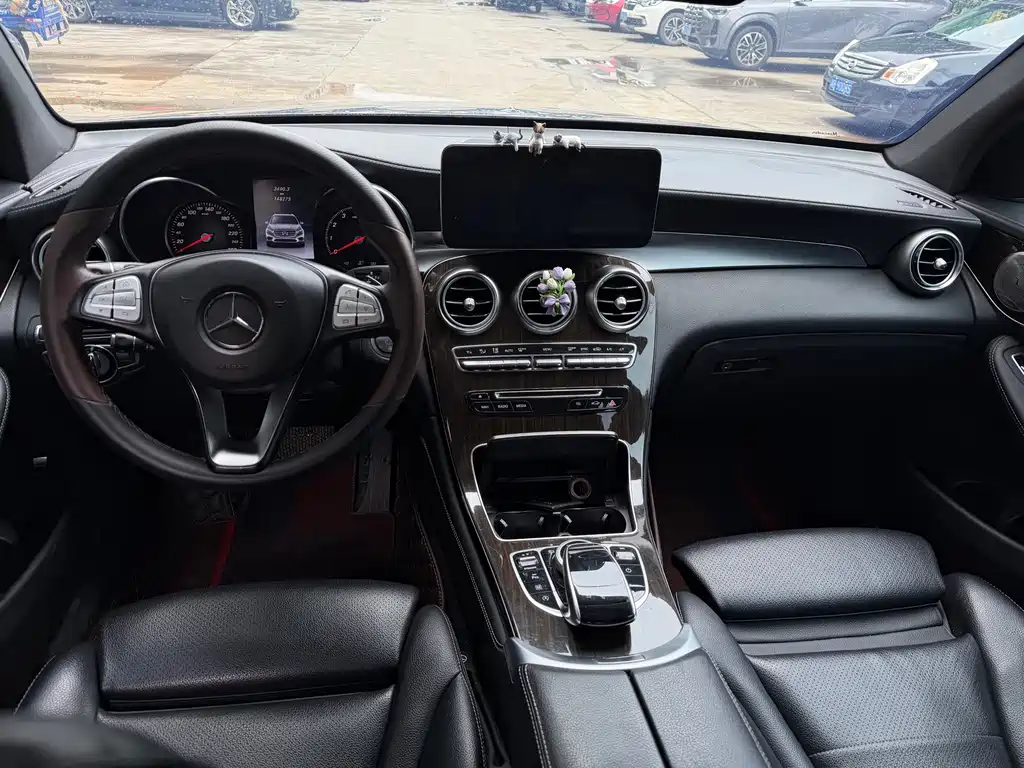 Mercedes GLC 2016 260 4MATIC Dynamic купить на сайте DeffCars