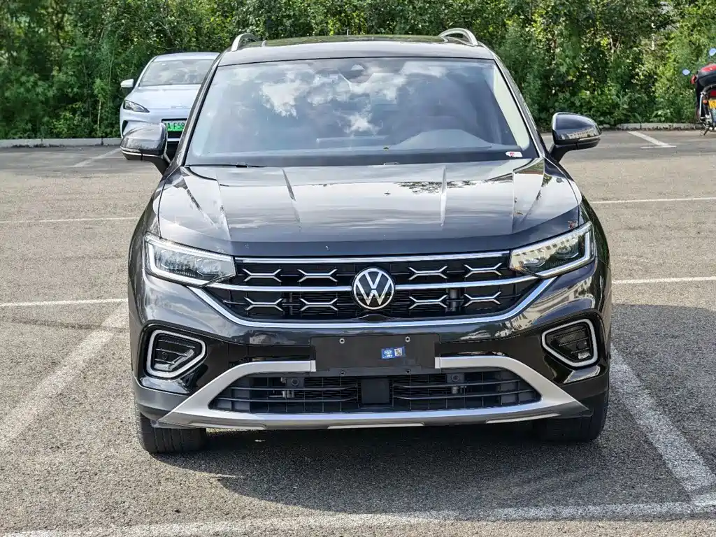 TYRON 2023 280TSI two-wheel drive luxury Plus advanced version купить на сайте DeffCars