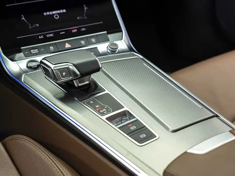 Audi A6L 2021 40 TFSI luxury and elegant model купить на сайте DeffCars