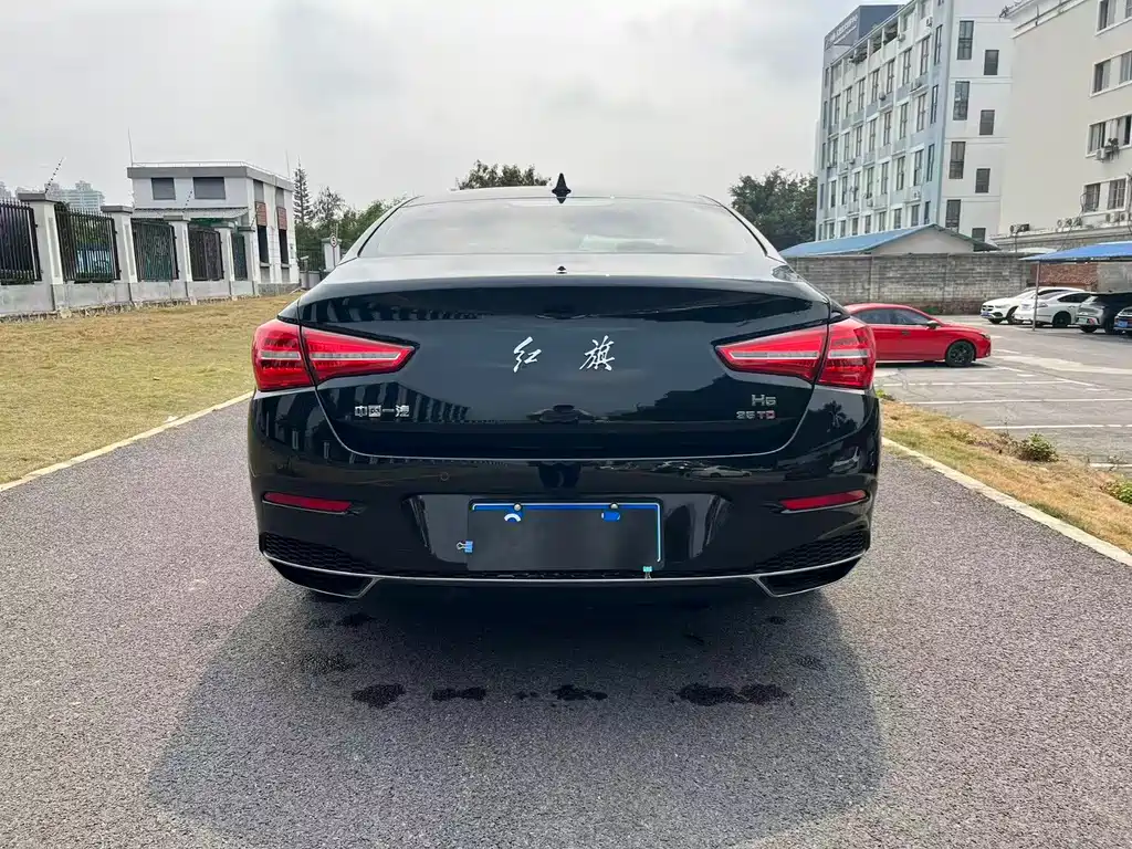Hongqi H5 2020 1.8T Automatic Intelligent Connected Flag Rhyme Edition купить на сайте DeffCars