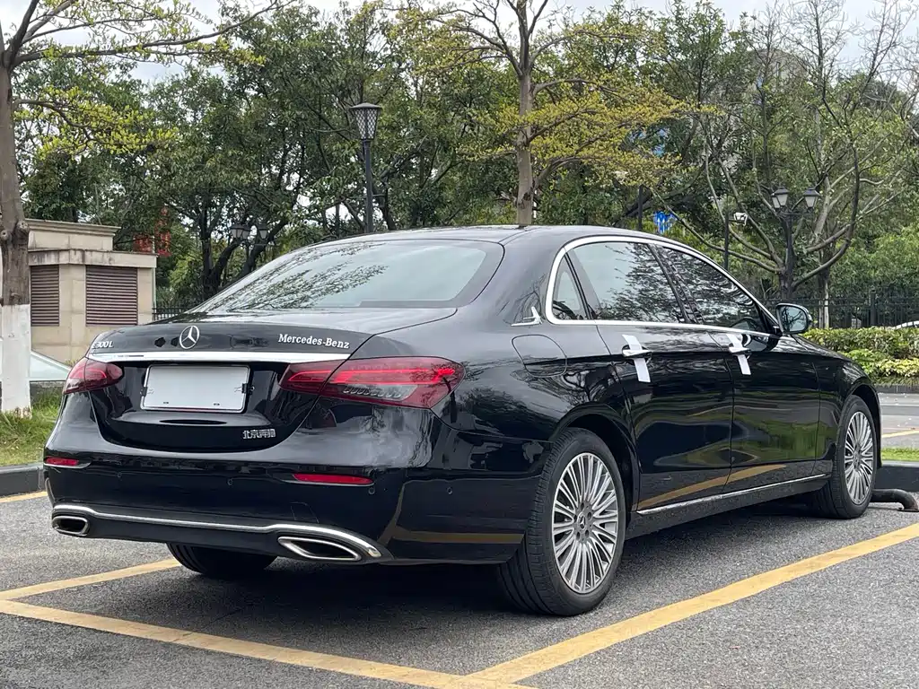 Mercedes-Benz E-Class 2023 E 300 L Luxury Model купить на сайте DeffCars