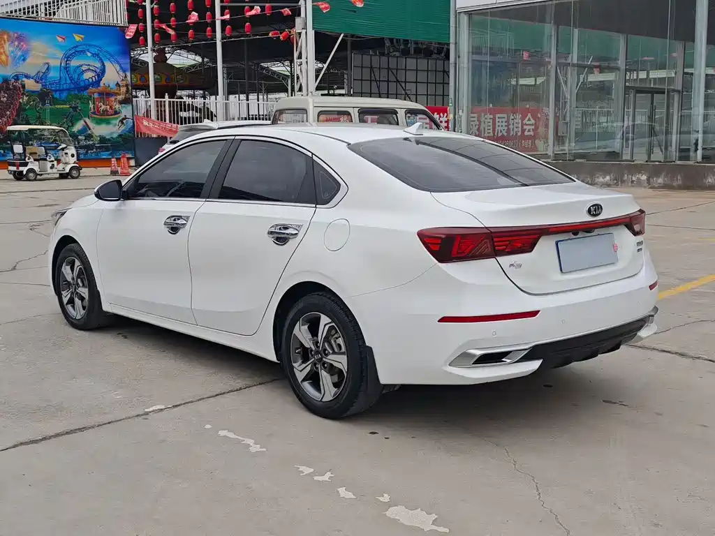 Kia K3 2019 1.5L CVT Smart Internet Edition купить на сайте DeffCars