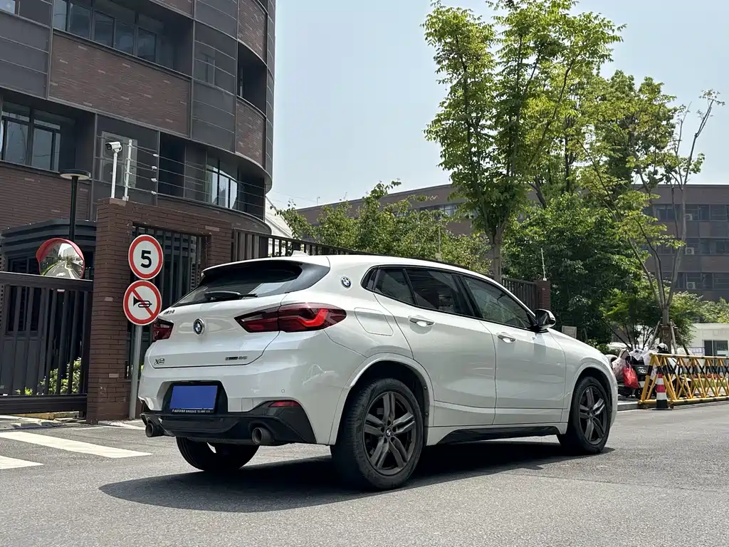 BMW X2 2021 facelift sDrive25i M sports package купить на сайте DeffCars