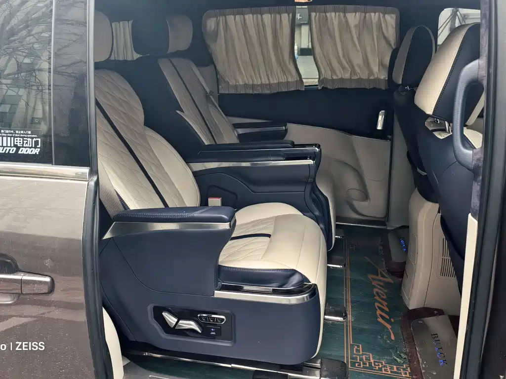 Buick GL8 2017 25S Comfort Type National V купить на сайте DeffCars