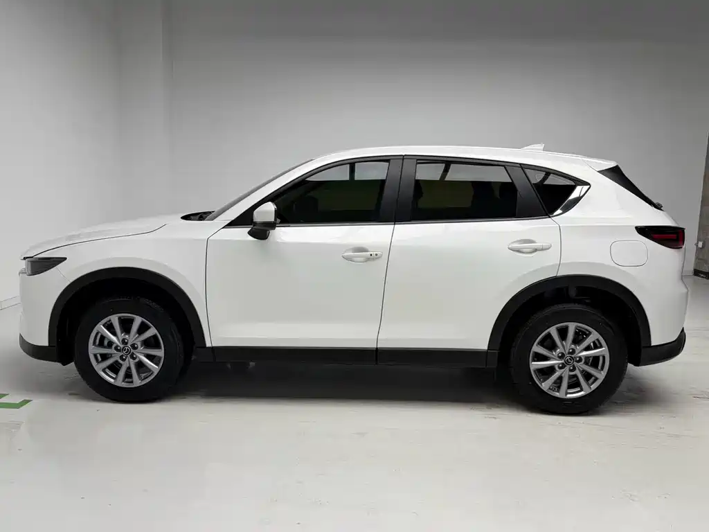 Mazda CX-5 2024 2.0L automatic two-wheel drive smart model купить на сайте DeffCars
