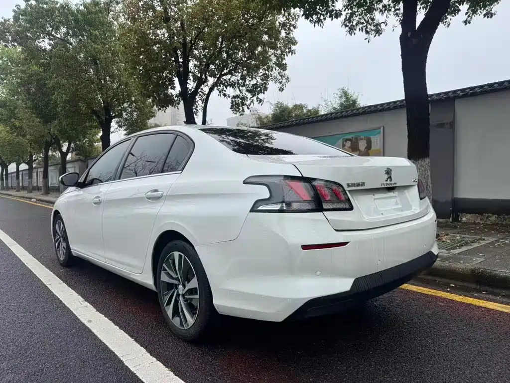Peugeot 408 2020 360THP 10th Anniversary Premium Edition купить на сайте DeffCars