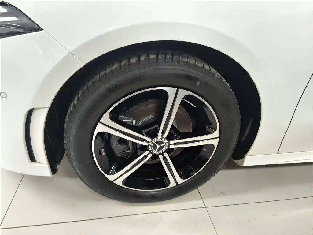Mercedes-Benz A-Class 2022 Facelift Three A 200 L Sports Sedan Fashionable купить на сайте DeffCars