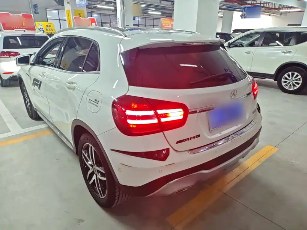 Mercedes-Benz GLA 2017 GLA 200 Fashion Model купить на сайте DeffCars