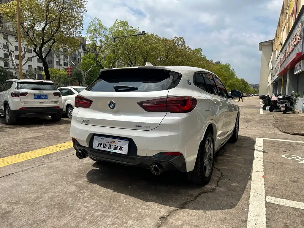 BMW X2 2021 sDrive25i leading M sports package купить на сайте DeffCars