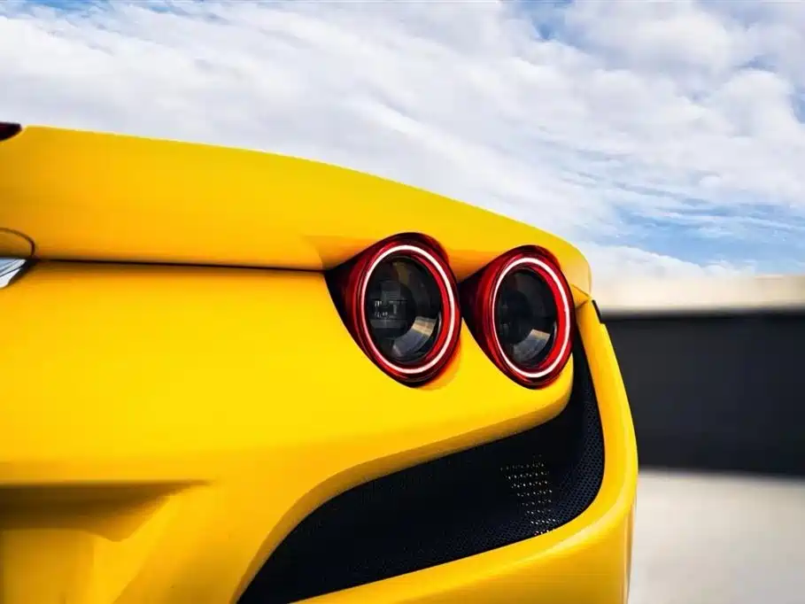 Ferrari F8 2020 Spider 3.9T V8 купить на сайте DeffCars