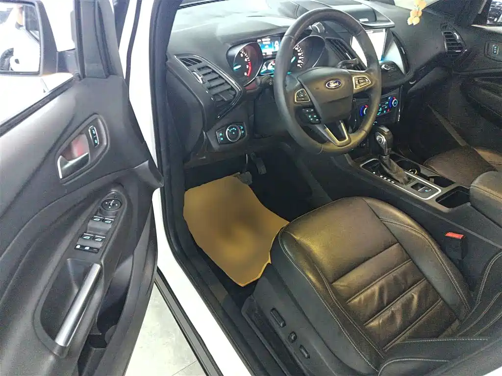 Escape 2018 EcoBoost 180 two-wheel drive luxury wing купить на сайте DeffCars