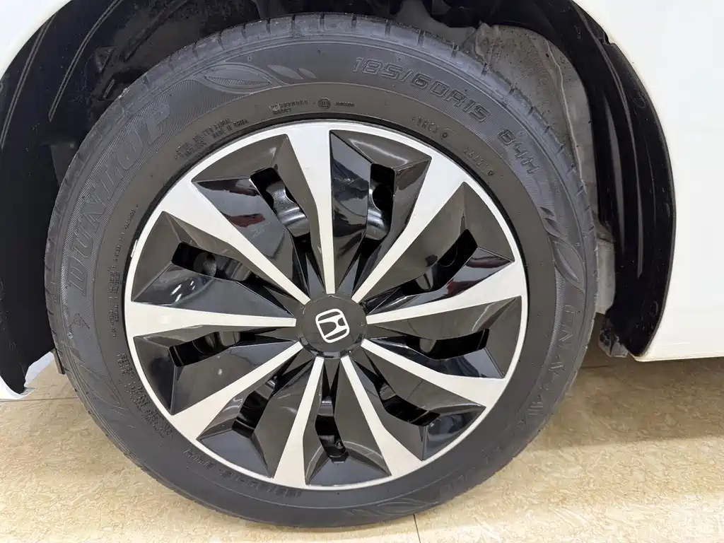 Fit 2021 1.5L CVT Fashion Edition купить на сайте DeffCars