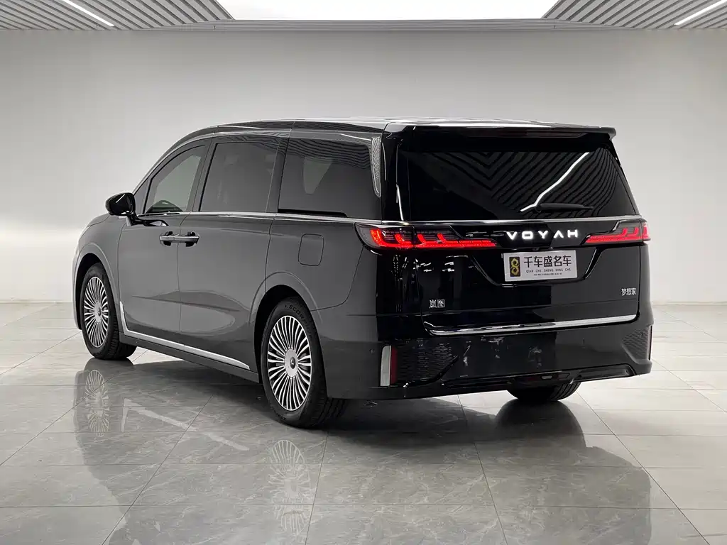 Lantu Dreamer 2025 PHEV four-wheel drive excellent Kunpeng version купить на сайте DeffCars