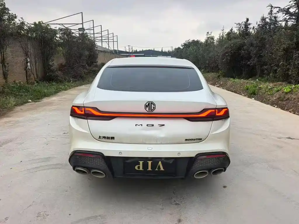 MG7 2023 2.0T Automatic Beauty Hunting Luxury Edition купить на сайте DeffCars