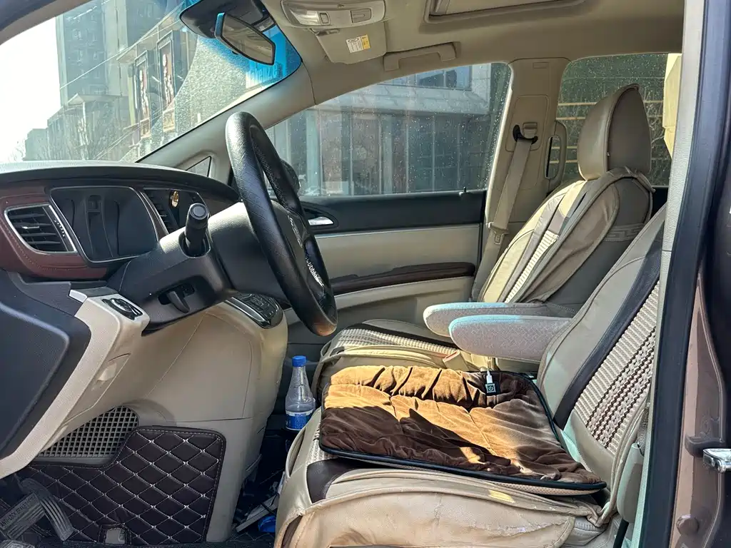 Buick GL8 2014 2.4L CT luxury business comfort version купить на сайте DeffCars