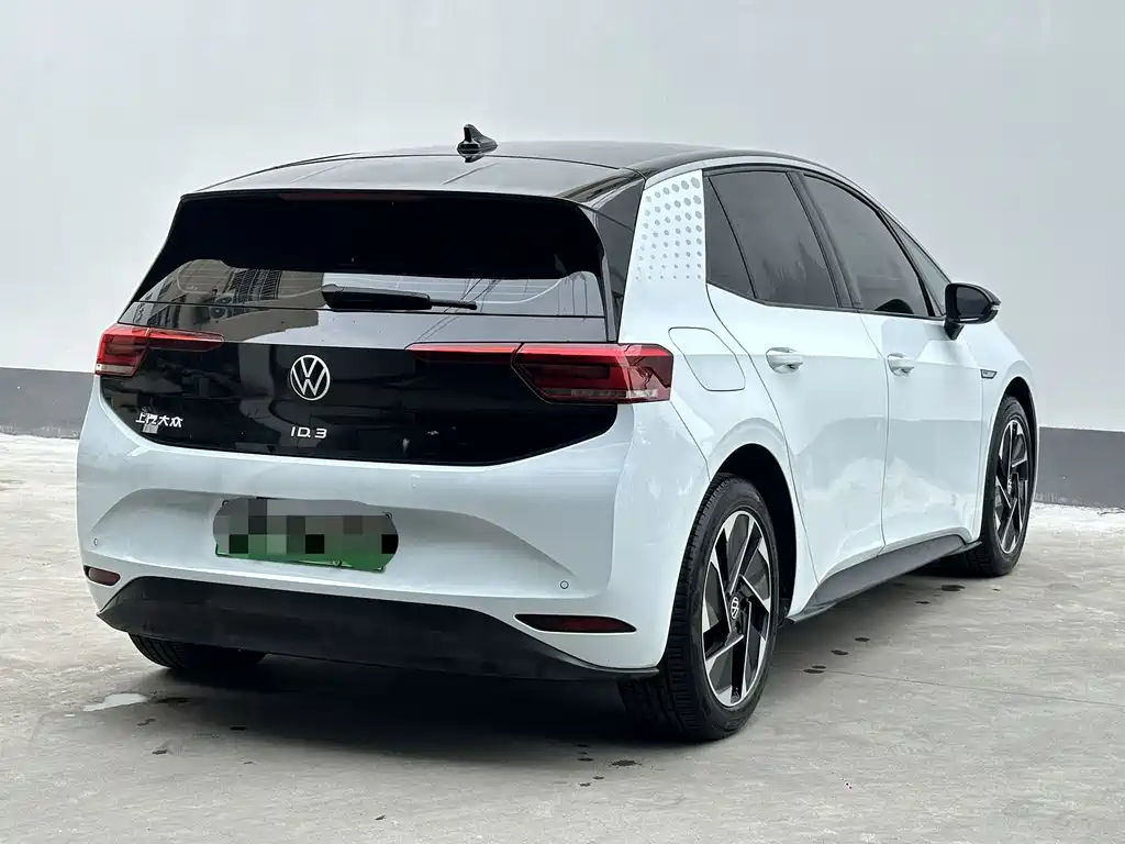 Volkswagen ID.3 2023 upgraded model pure smart version купить на сайте DeffCars
