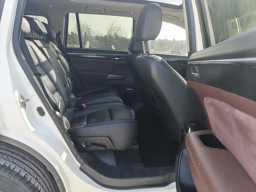 Trumpchi GS8 2017 320T four-wheel drive luxury smart connected version (seven seats) купить на сайте DeffCars