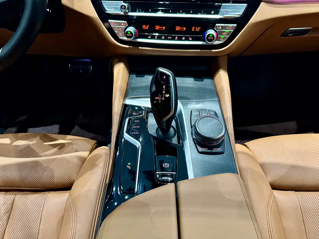 BMW 5 Series Imported 2022 530i M Sports Package купить на сайте DeffCars