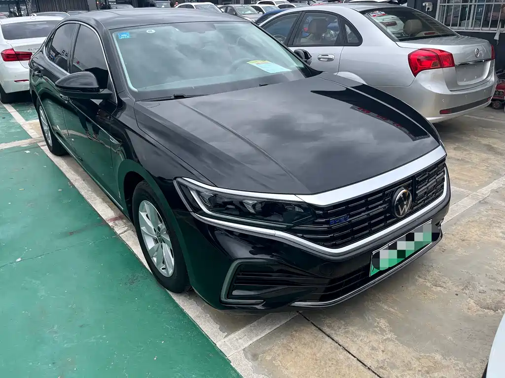 Passat Plug-in Hybrid 2022 430PHEV Hybrid Elite Edition купить на сайте DeffCars