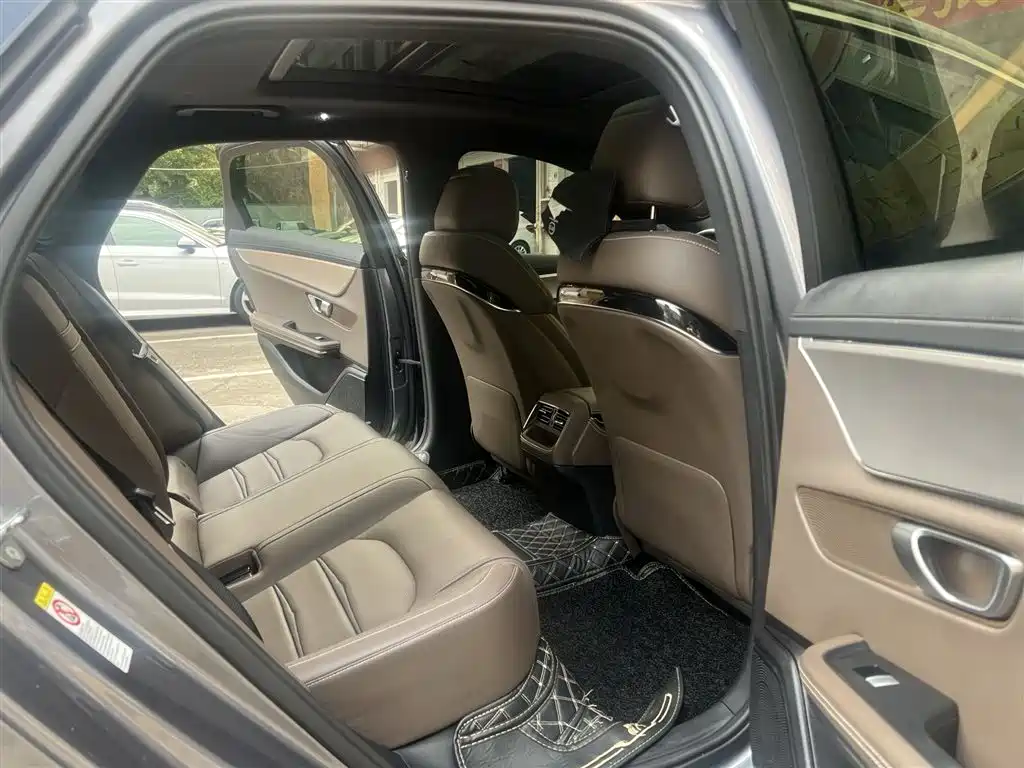 Han 2020 DM four-wheel drive performance version luxury model купить на сайте DeffCars