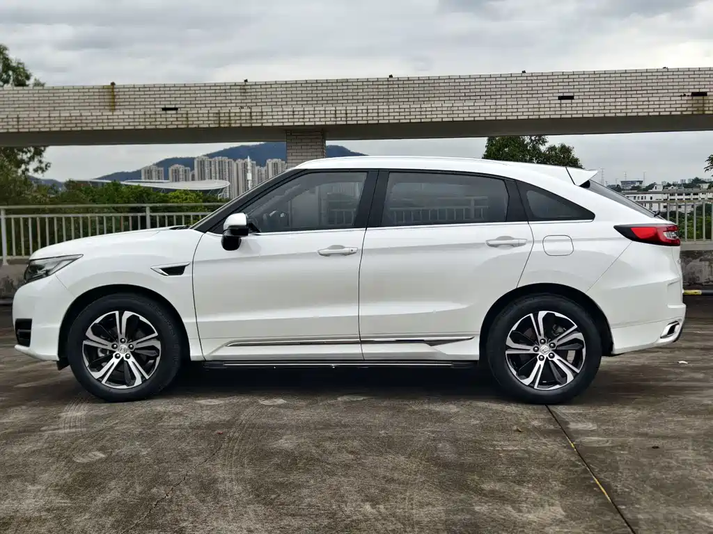 Honda UR-V 2017 370TURBO four-wheel drive exclusive version National V купить на сайте DeffCars
