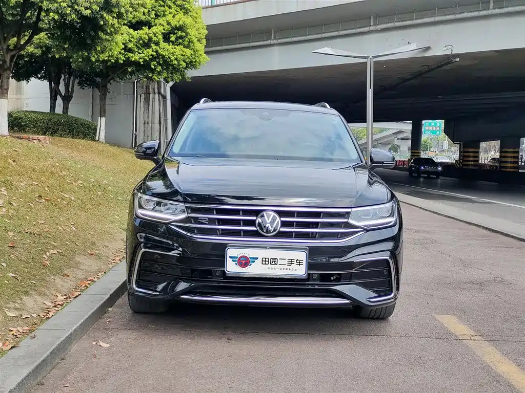 Tiguan L 2023 330TSI automatic two-wheel drive R-Line version купить на сайте DeffCars