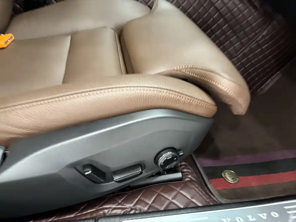 Volvo S90 2025 B5 Zhiyuan Luxury Edition купить на сайте DeffCars
