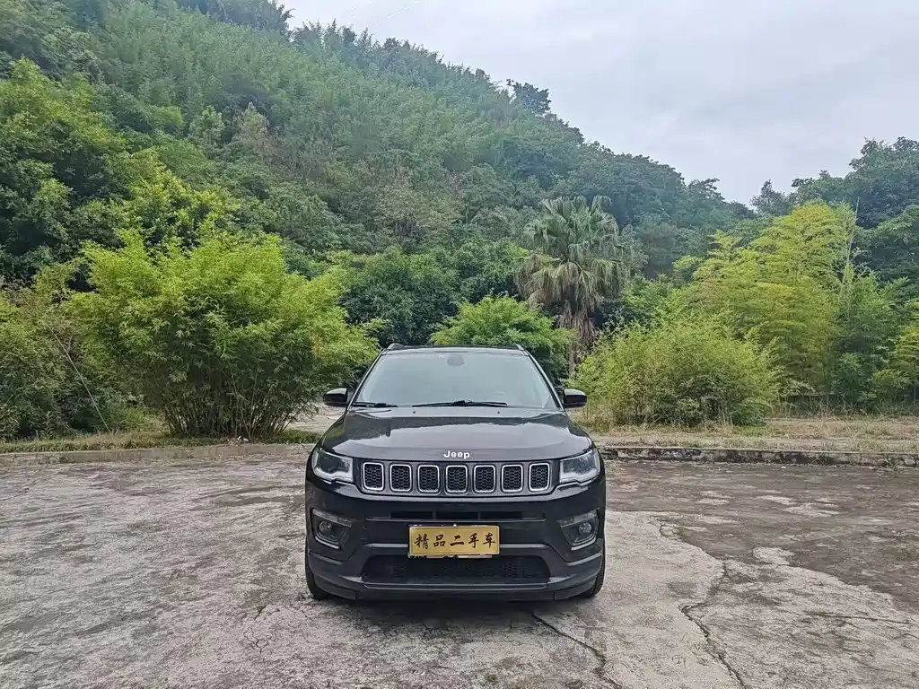 Compass 2017 200T Automatic Home Edition купить на сайте DeffCars