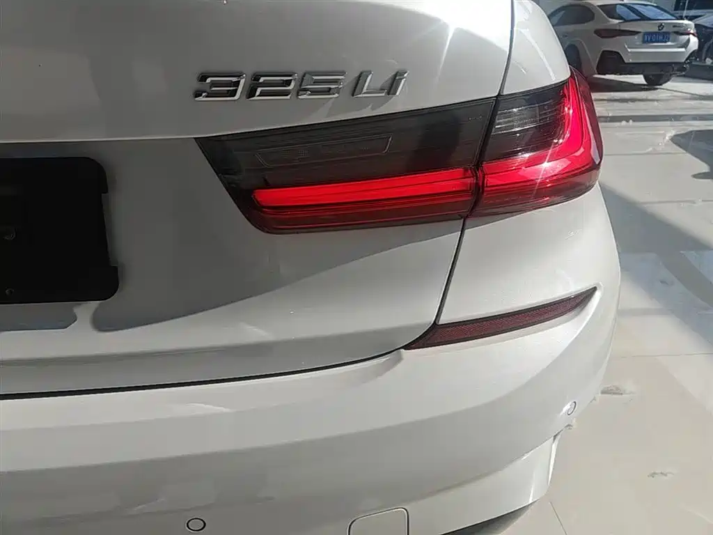 BMW 3 Series 2021 Facelift 2 325Li M Sports Package купить на сайте DeffCars