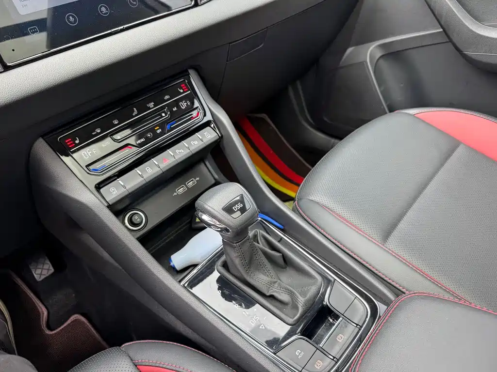 Karoq 2022 TSI280 Luxury Edition купить на сайте DeffCars