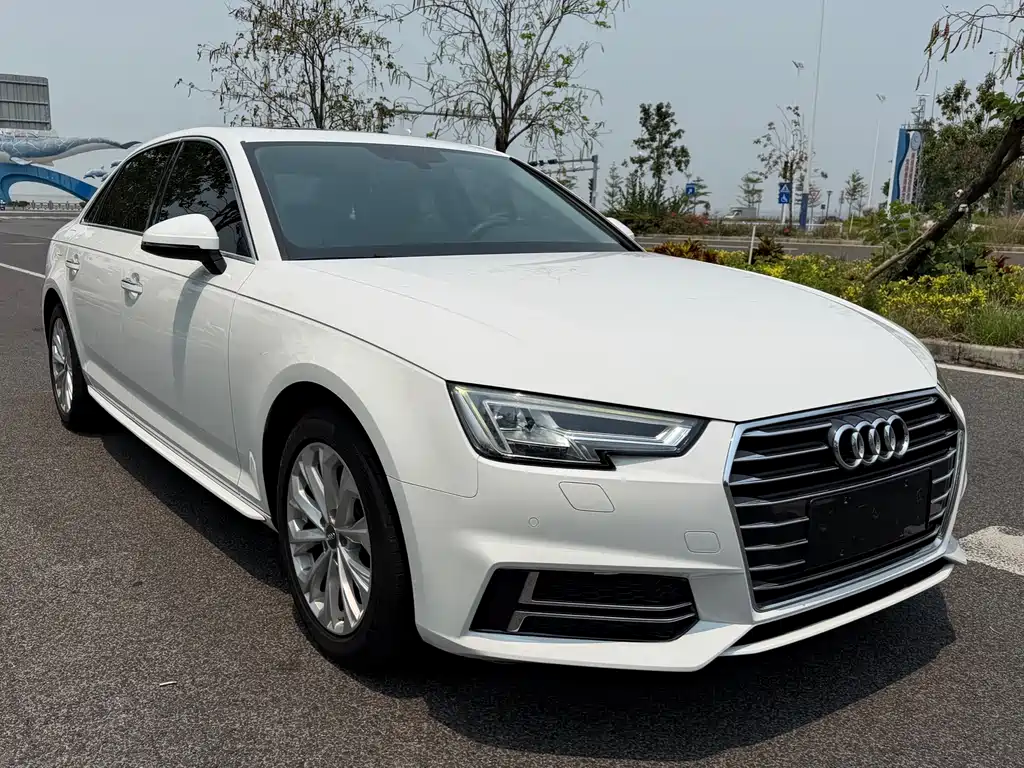 Audi A4L 2019 40 TFSI Enterprising National V купить на сайте DeffCars