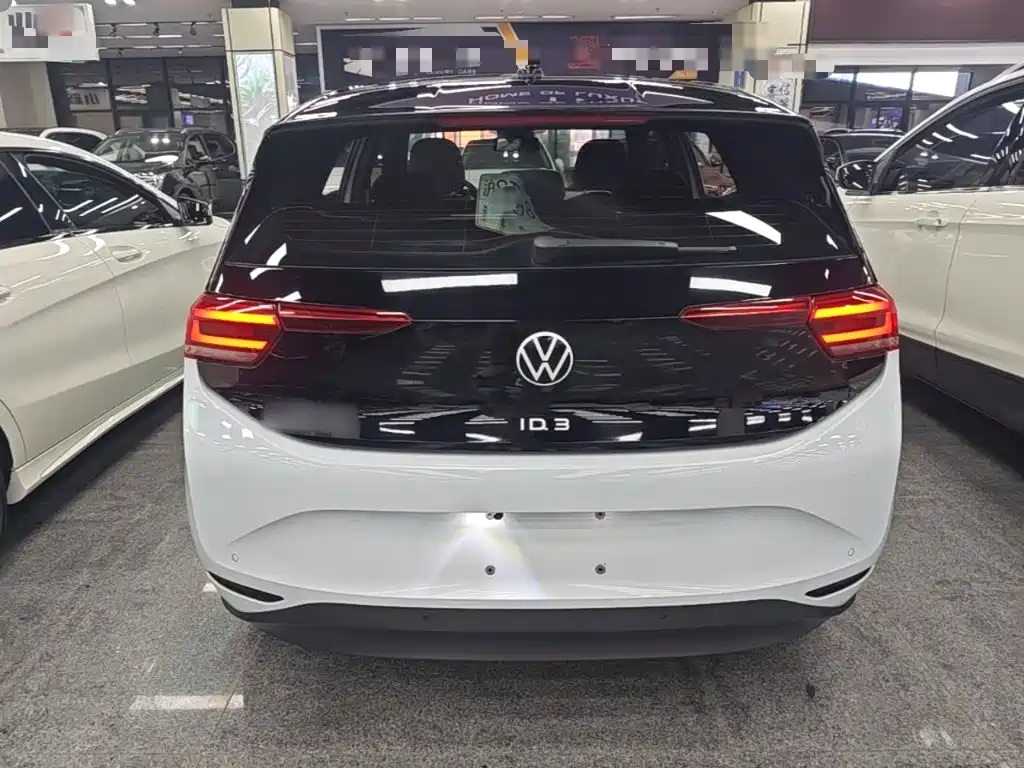Volkswagen ID.3 2023 upgraded model pure smart version купить на сайте DeffCars