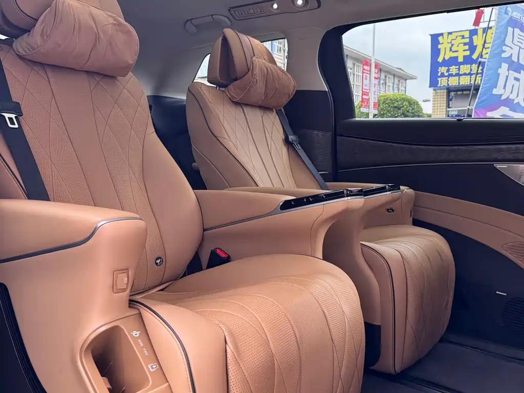 Denza D9 2024 DM-i 970 luxury model купить на сайте DeffCars