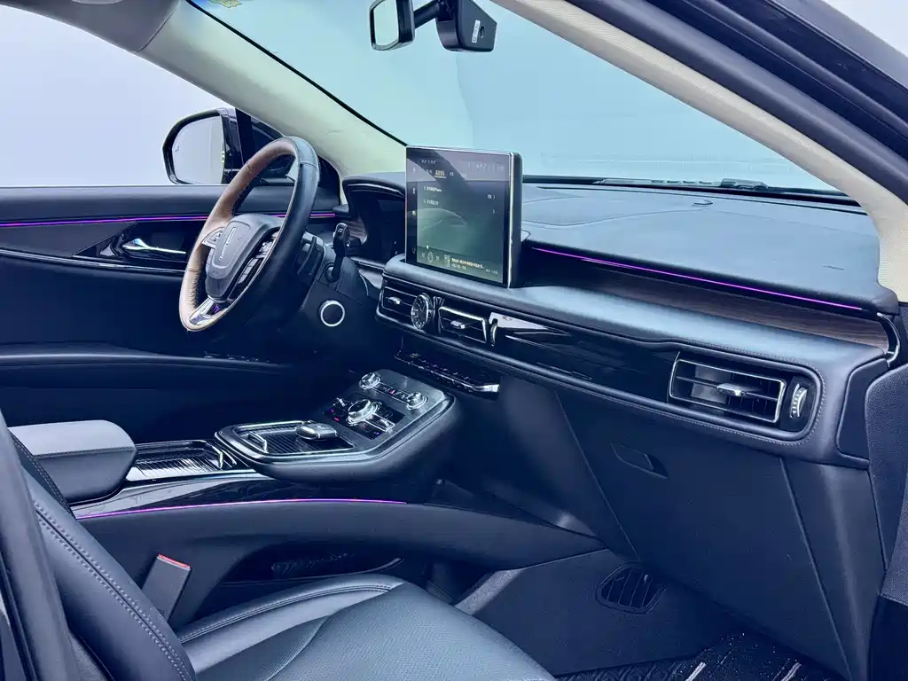 Voyager 2021 2.0T four-wheel drive exclusive edition купить на сайте DeffCars