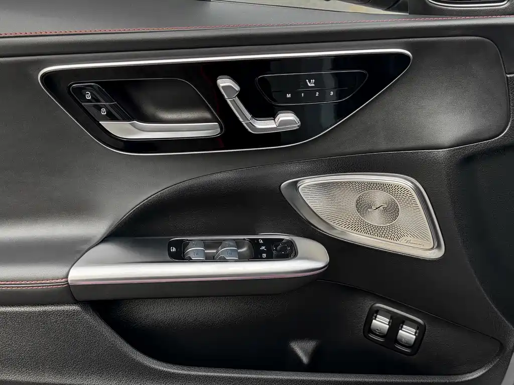 Mercedes-Benz C-Class AMG New Energy 2024 AMG C 63 S E PERFORMANCE F1 Special Edition купить на сайте DeffCars