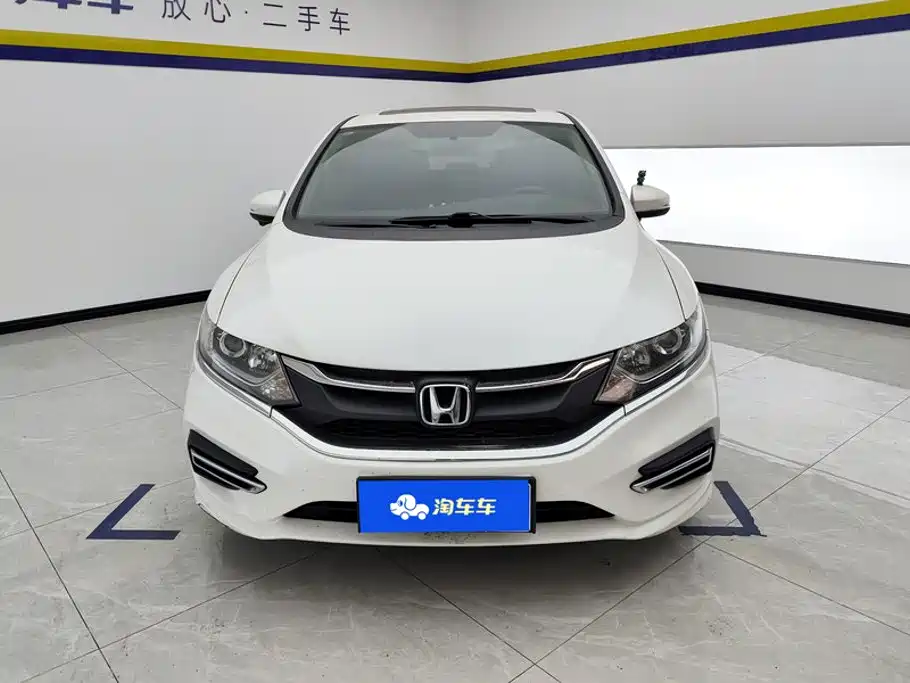 Jade 2017 1.8L automatic comfort version 5 seats купить на сайте DeffCars