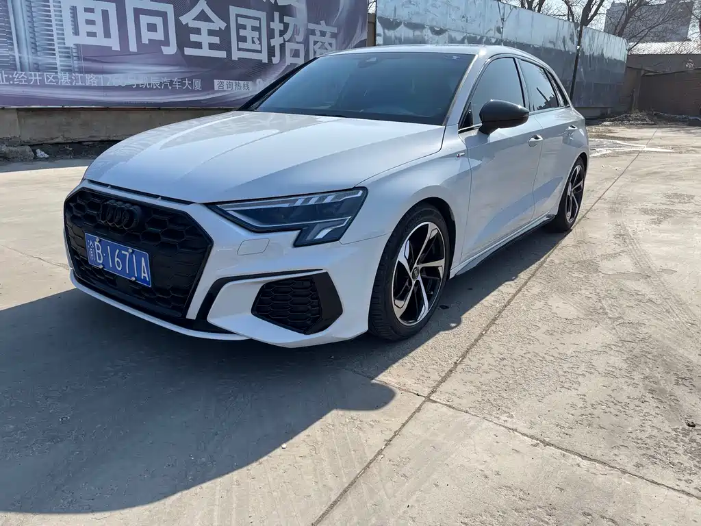 Audi A3 2023 Sportback 35 TFSI aggressive sports model купить на сайте DeffCars