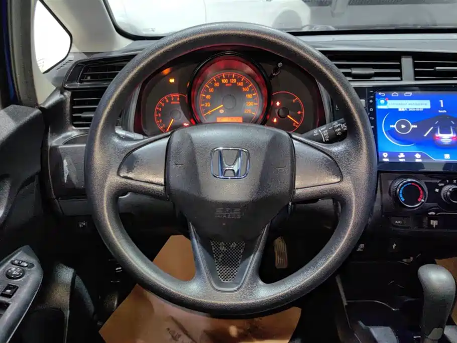 Fit 2018 1.5L CVT Comfort Sunroof Edition купить на сайте DeffCars