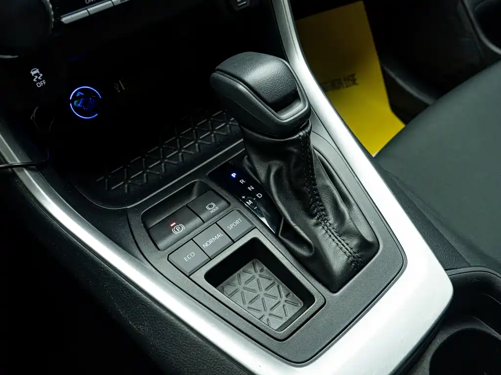 Wilanda 2023 2.0L CVT two-wheel drive leading version купить на сайте DeffCars