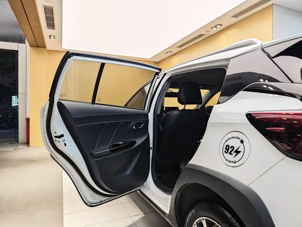 YARiS L Zhixuan 2020 Zhixuan X 1.5L CVT Deluxe Edition купить на сайте DeffCars