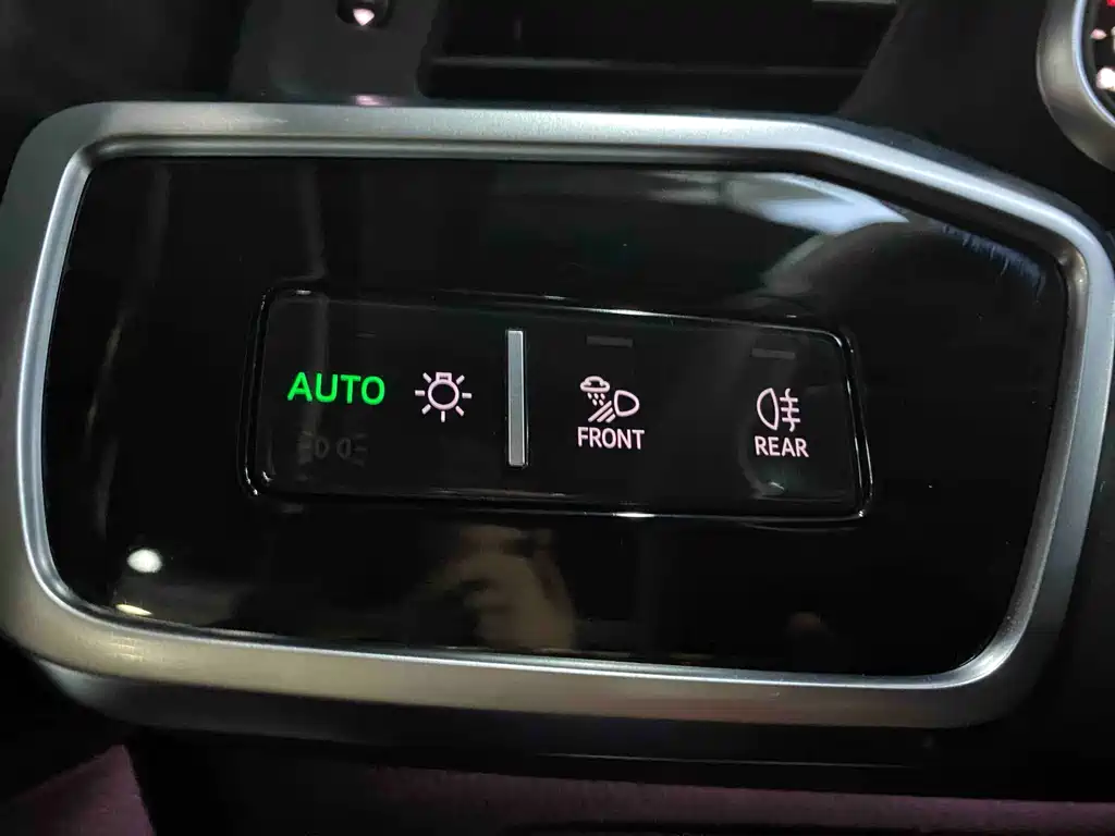 Audi A6L 2025 45 TFSI quattro premium dynamic model купить на сайте DeffCars