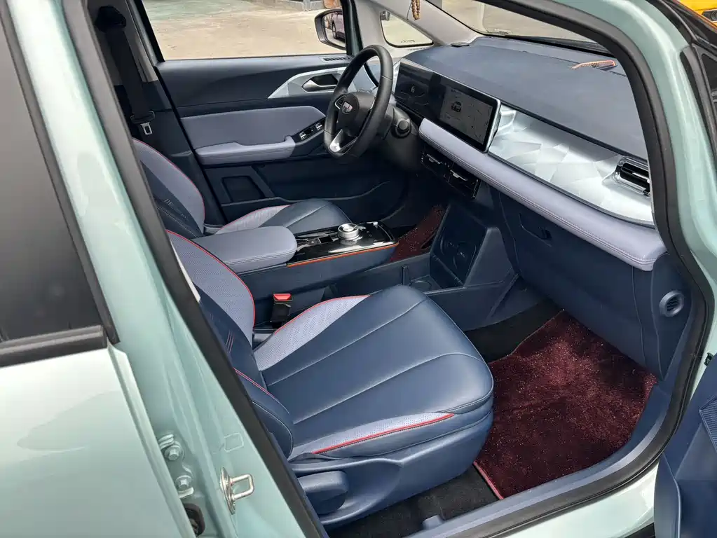 Geely Geometry E Firefly 2022 model 401KM Linglong Tiger 4 seats купить на сайте DeffCars
