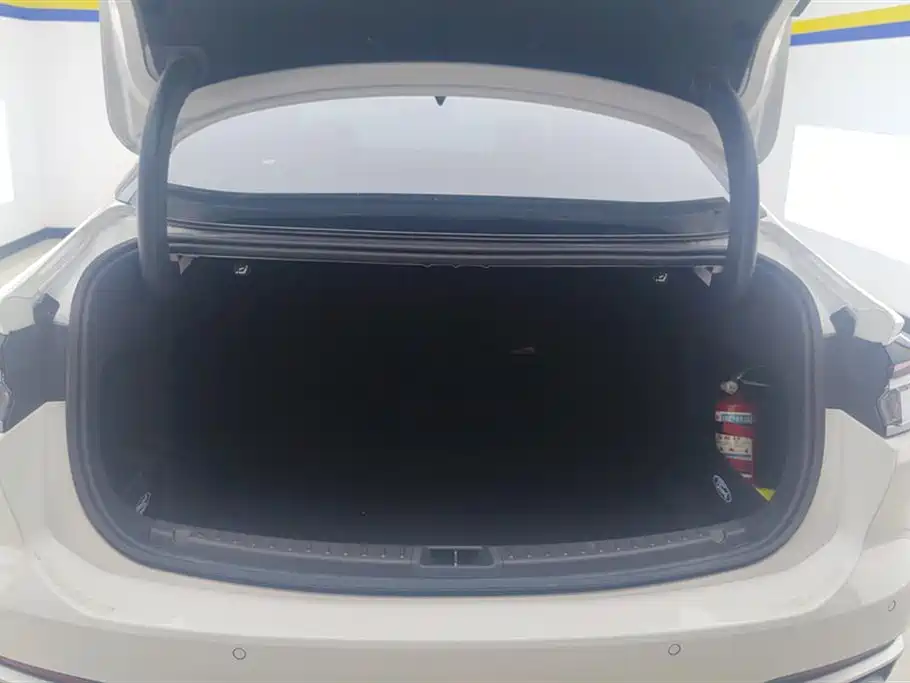 Mondeo 2022 facelift EcoBoost 245 Extreme купить на сайте DeffCars