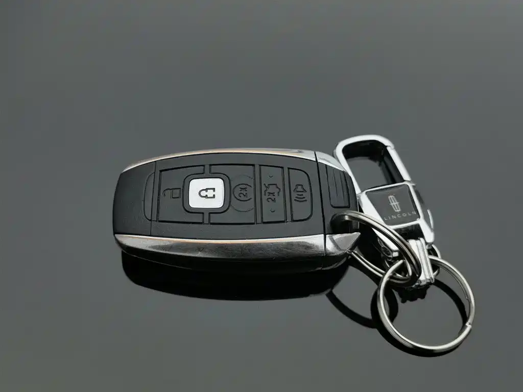 Lincoln MKZ 2017 2.0T Zunya Edition купить на сайте DeffCars