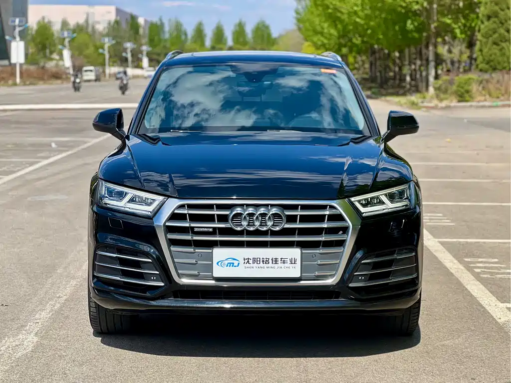 Audi Q5L 2018 40 TFSI enjoys fashionable style, National VI купить на сайте DeffCars