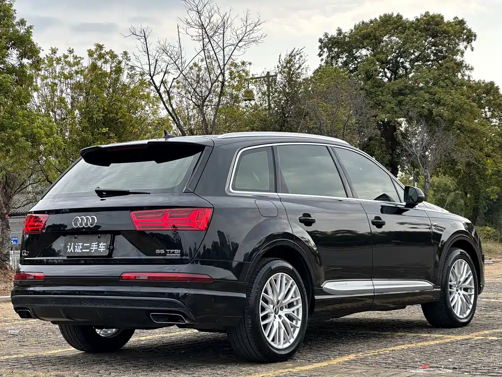 Audi Q7 2019 55 TFSI Technology купить на сайте DeffCars
