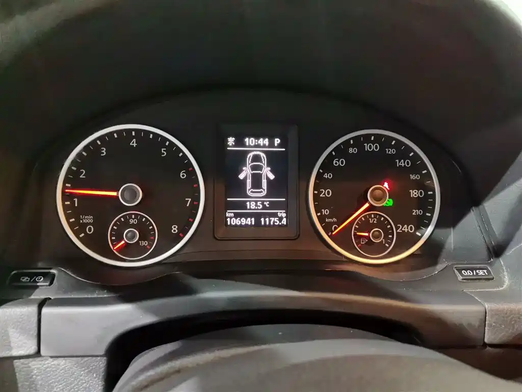 Tiguan 2014 1.8TSI automatic two-wheel drive 30th anniversary commemorative edition купить на сайте DeffCars