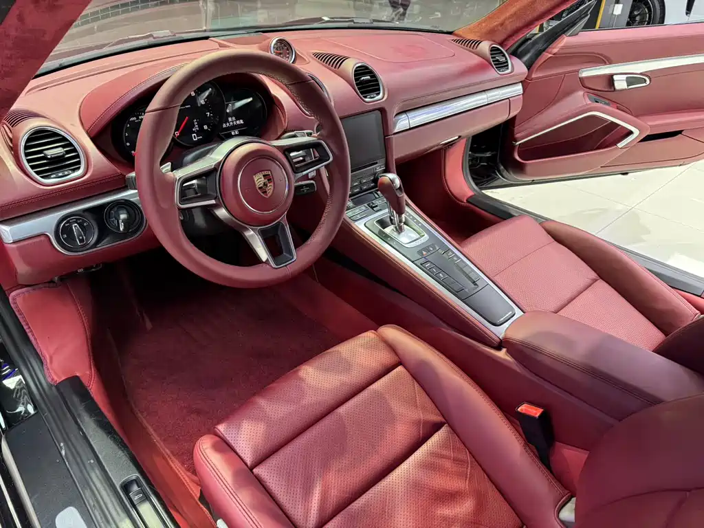 Porsche 718 2016 Cayman 2.0T купить на сайте DeffCars