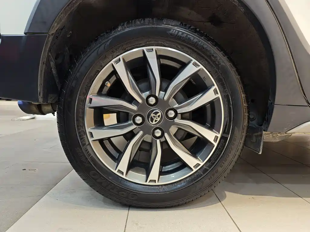 YARiS L Zhixuan 2020 Zhixuan X 1.5L CVT Deluxe Edition купить на сайте DeffCars