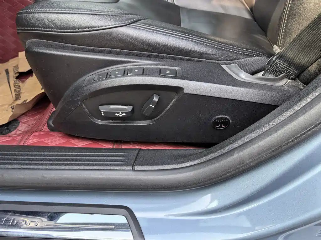 Volvo V40 2018 T3 Zhiya Edition купить на сайте DeffCars
